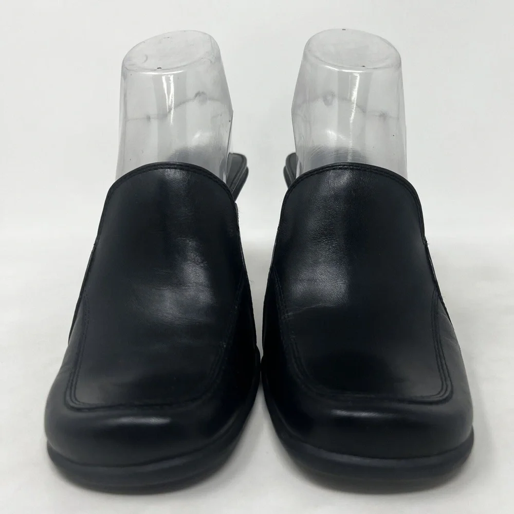 Maripe Women's Black Leather Heeled Loafer Size 8.5